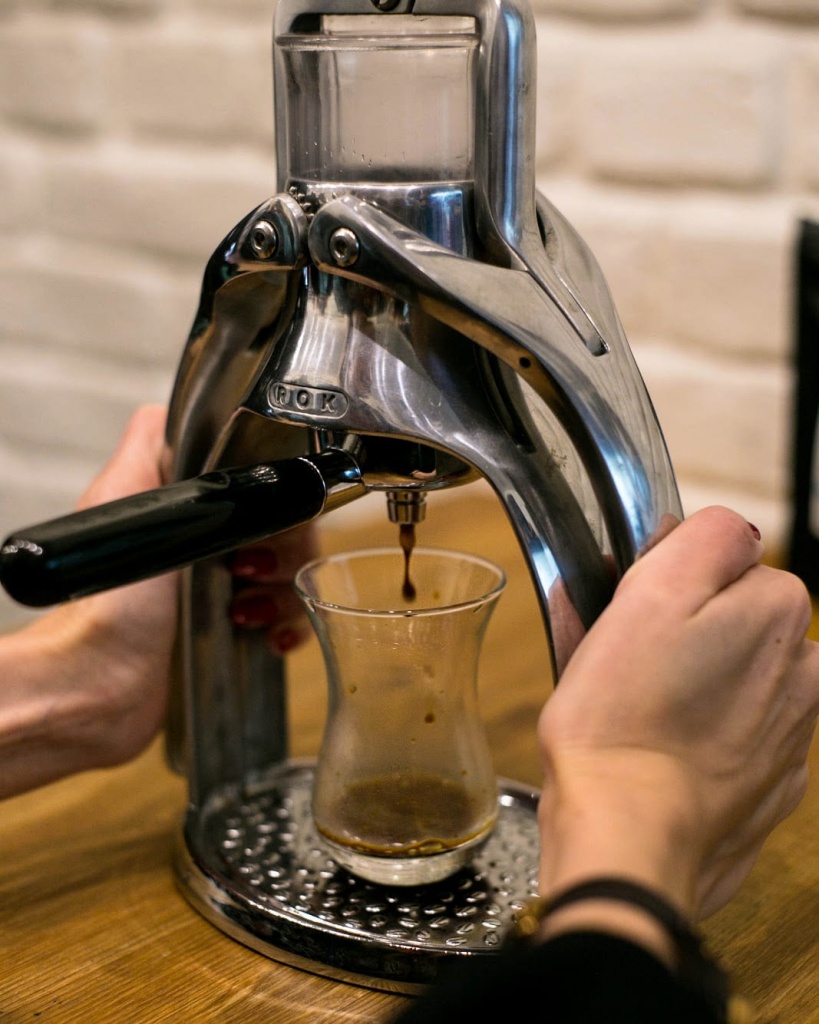 ROK Espresso Maker — ручная эспрессомашина из Лондона