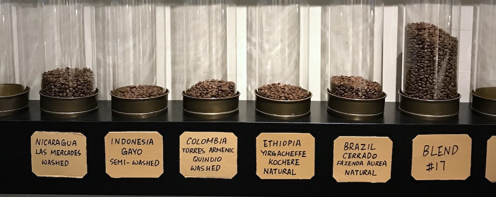 Как хранить кофе, фото из кофейни
