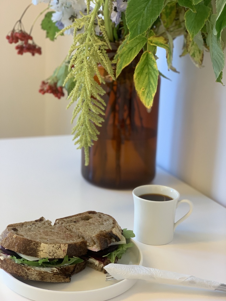 Кофе и хлеб – два похожих продукта